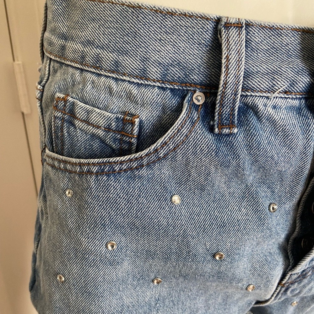 Simple Society Super High Rise Distressed Rhinestone Jeans Size 28 - Picture 8 of 11